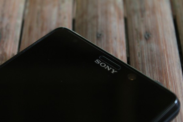 Sony-Xperia-logo